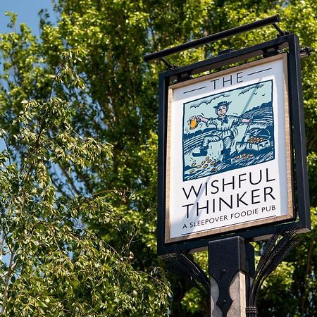 莱纳姆 The Wishful Thinker酒店 外观 照片
